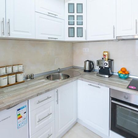 Modern ǀ 1 Bedroom ǀ Wifi Скопье Экстерьер фото